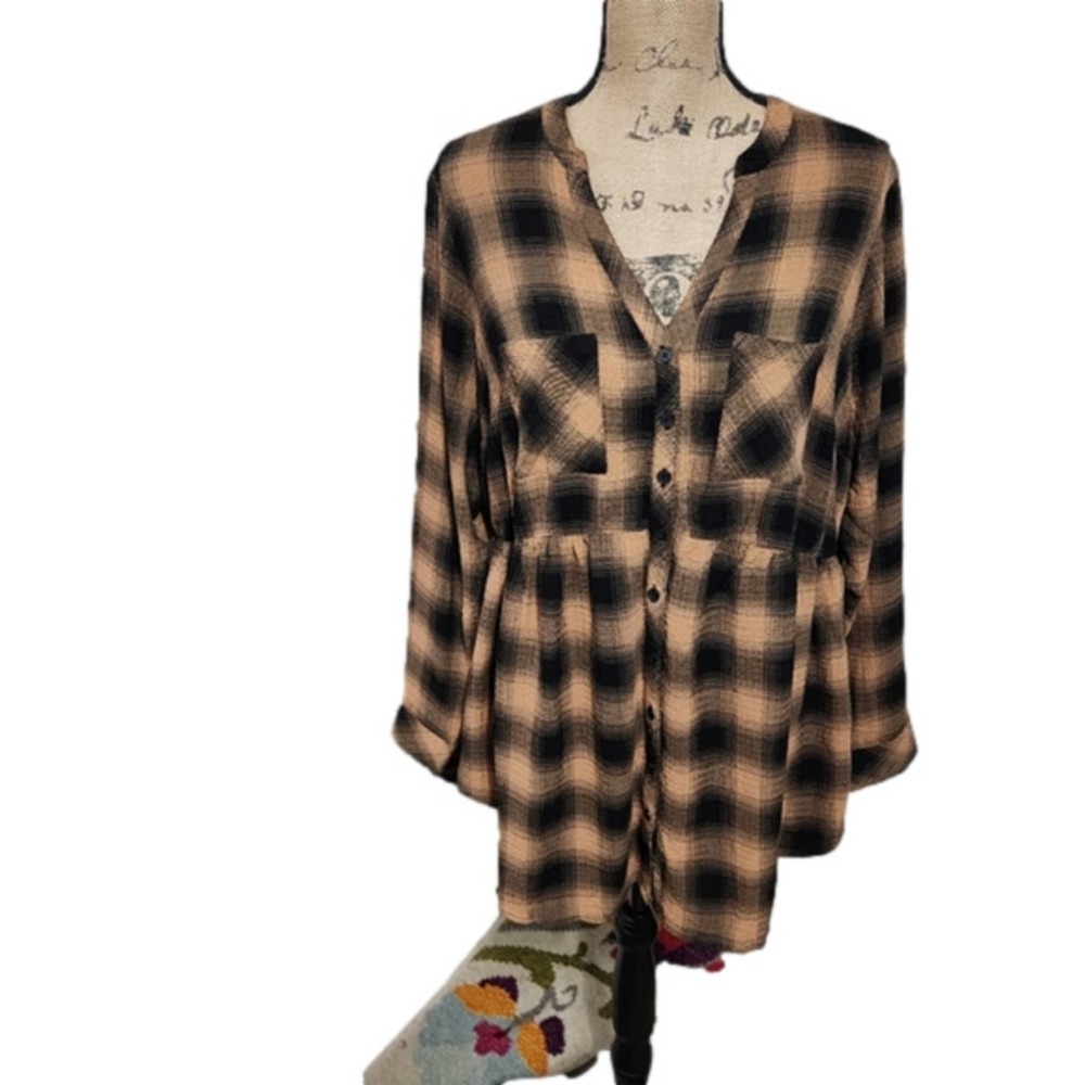 Torrid Tan + Black Plaid Emma Babydoll Button Up Size 1 (XL)